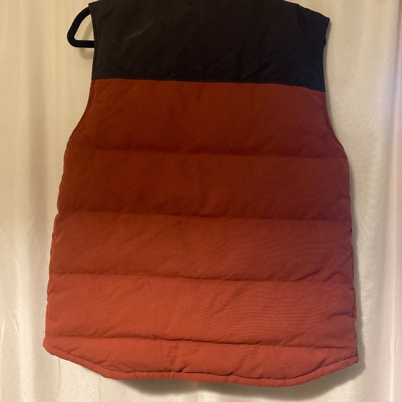 Patagonia Reversible Bivy Down Vest - Picture 4 of 4